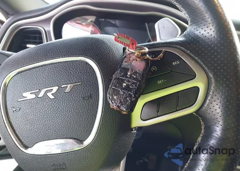 2019 Dodge Challenger Srt Hellcat Redeye z USA, uszkodzony, nr VIN 2C3CDZL99KH550770